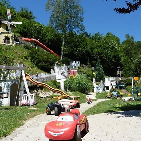 Smileys Kinderhotel Trebesing Kültér fotó