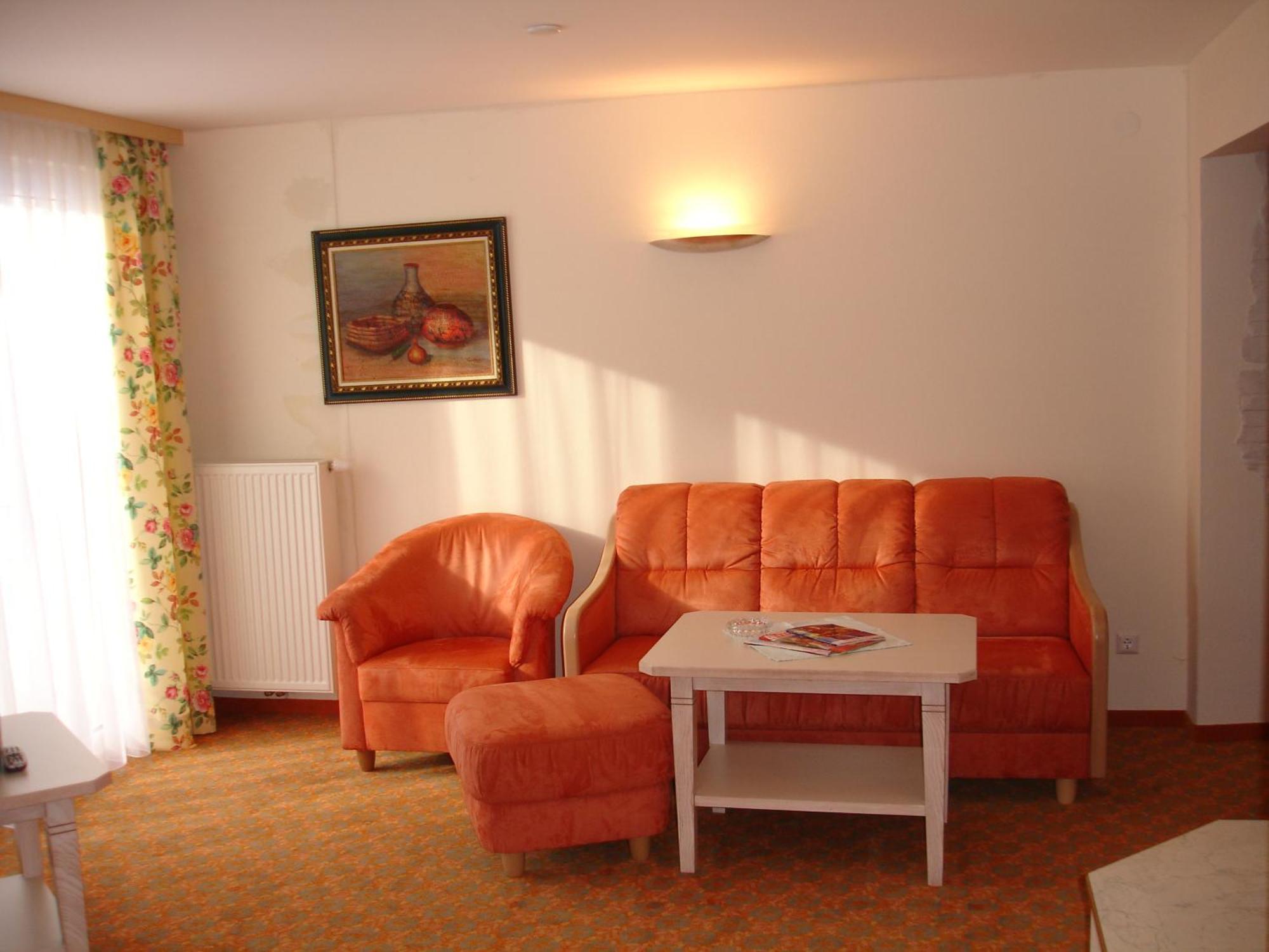 Smileys Kinderhotel Trebesing Kültér fotó
