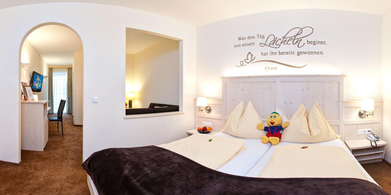 Smileys Kinderhotel Trebesing Kültér fotó